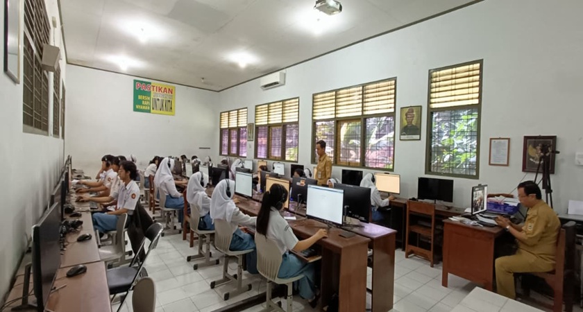 SMK Negeri 3 Magelang Fasilitasi 94 Murid Ikuti Tes TOEIC
