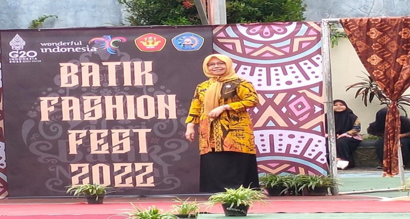SMK Negeri 3 Magelang Gelar Batik Fashion Fest 2022