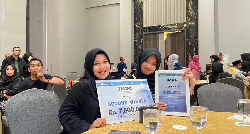 NAY SHELLA NURHAYATI RAIH WINNER 2 JATENG MODEST DESIGN COMPETITION (JMDC)