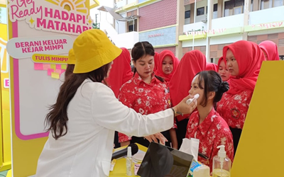 Glow and Lovely Edukasi Perawatan Wajah Siswa Kecantikan SMK Negeri 3 Magelang