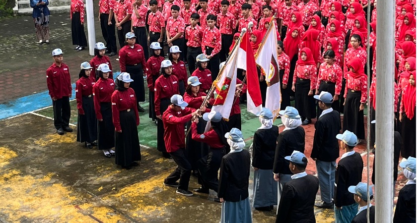 Semangat Baru Mengukir Prestasi: Sertijab OSIS SMK Negeri 3 Magelang 2025/2026